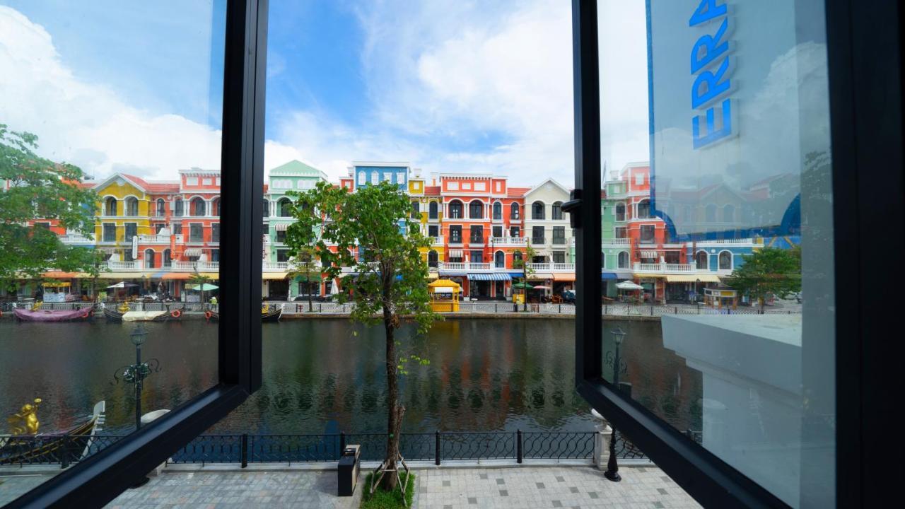 Lia Homestay Grand World Phu Quoc - Sunny Venice Apartment Экстерьер фото