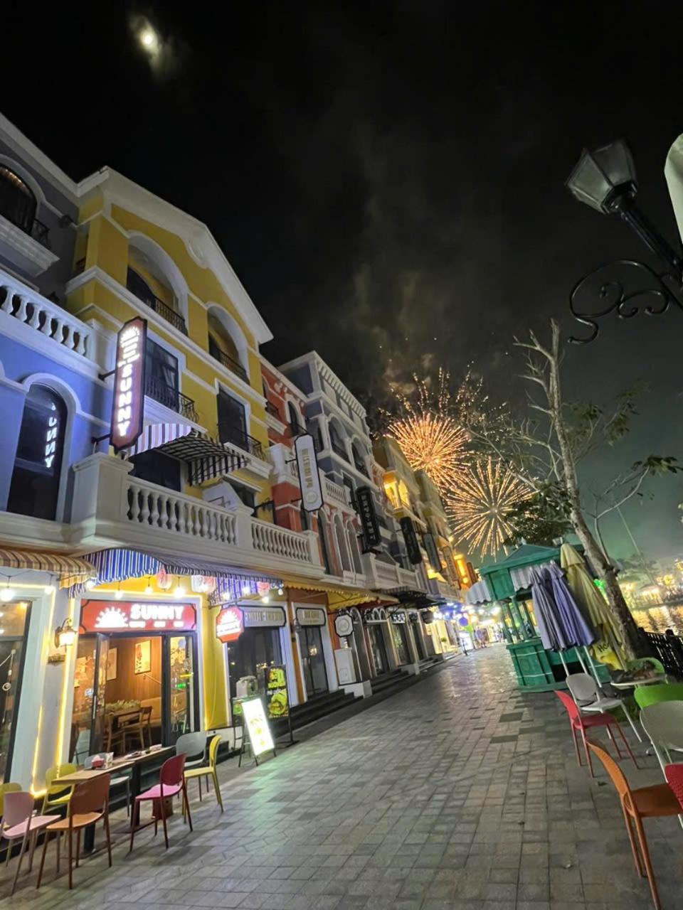 Lia Homestay Grand World Phu Quoc - Sunny Venice Apartment Экстерьер фото